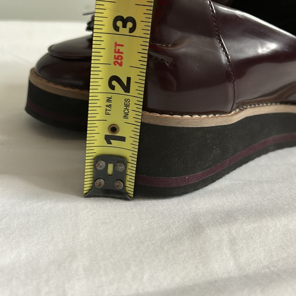 Zara burgundy patent leather tasseled oxford loafers with platform - Picture 8 of 9
